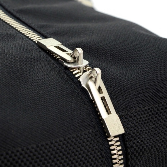 Louis Vuitton Damier Travel Bag - Picture 5 of 6